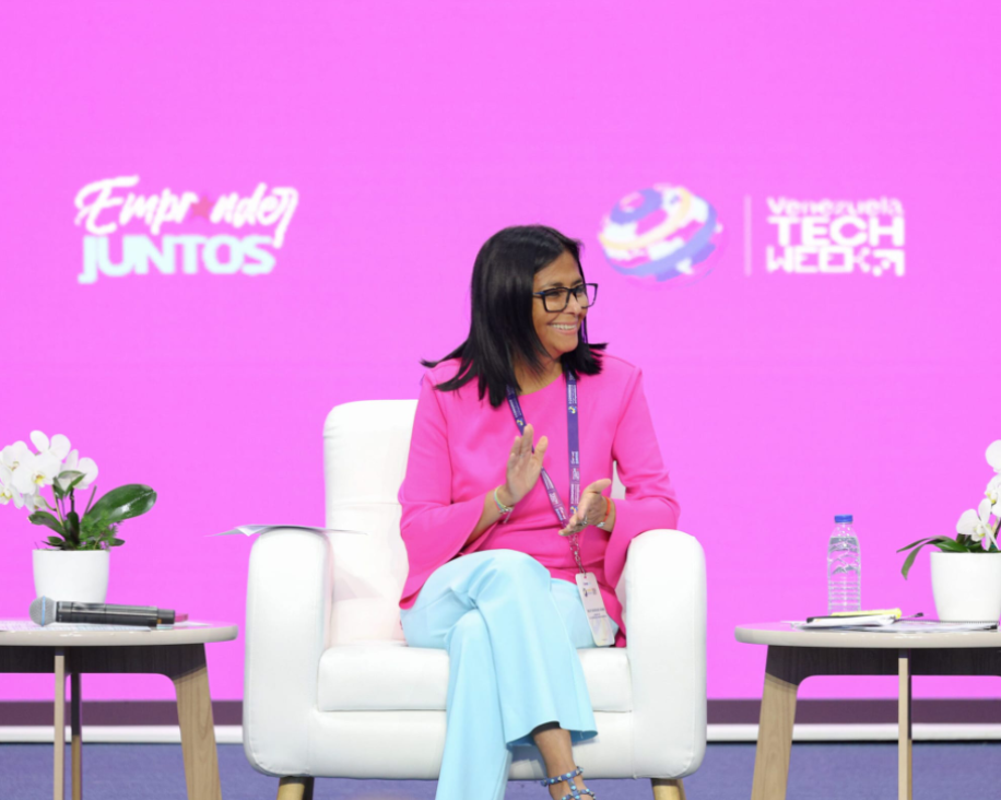 Venezuela destinará recursos para financiar proyectos tecnológicos de la juventud