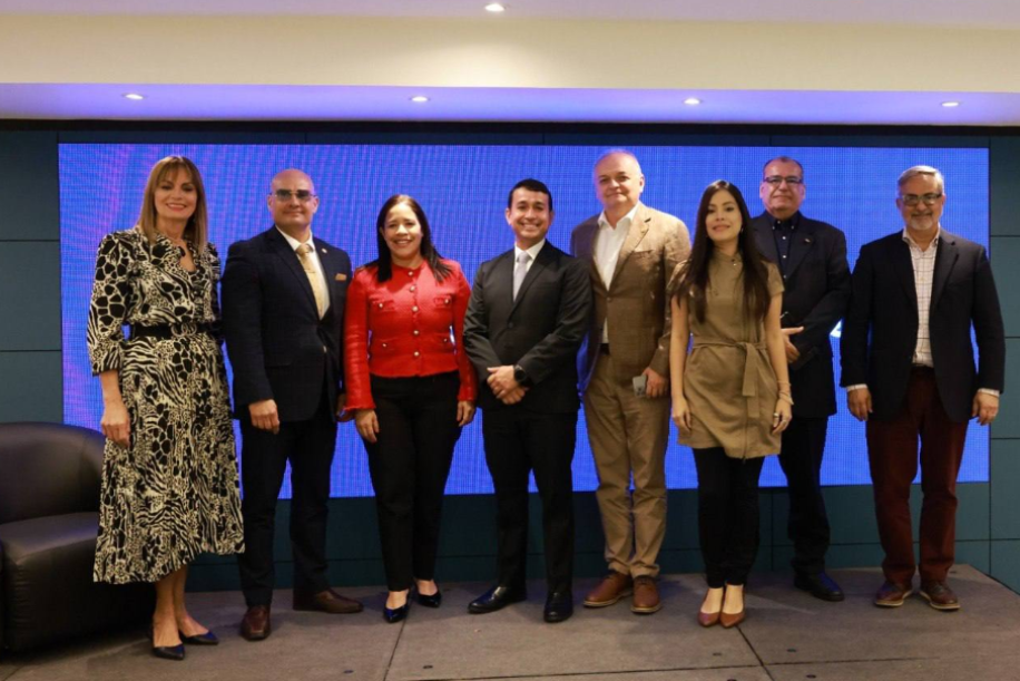 Gobierno y sector industrial consolidan agenda conjunta para potenciar las exportaciones venezolanas