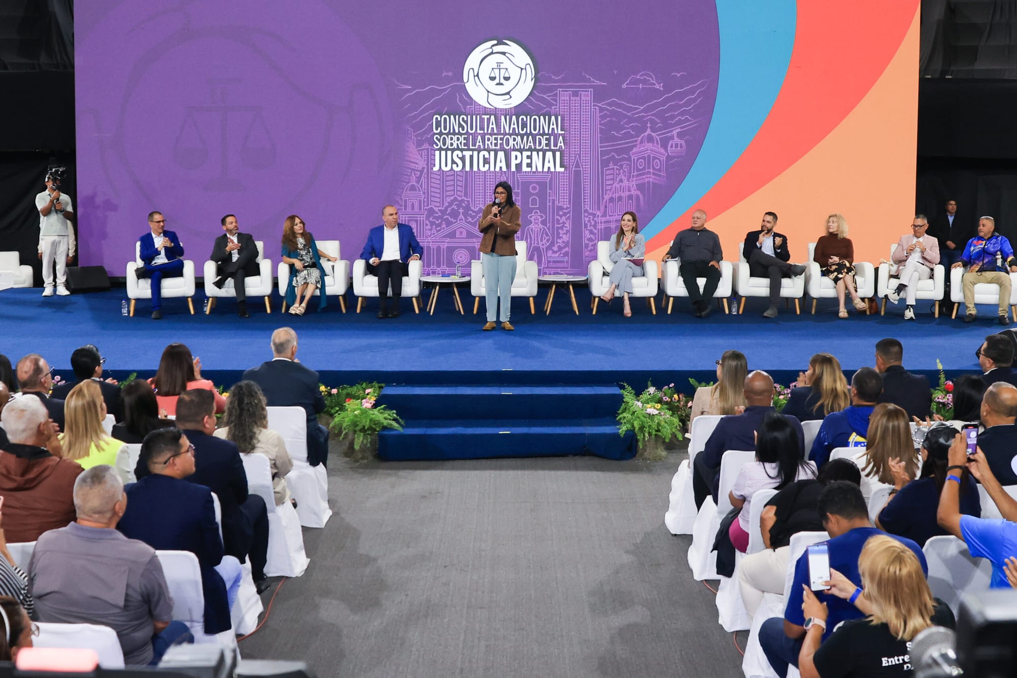 Presidenta (E) Delcy Rodríguez lidera lanzamiento de la Gran Consulta Nacional para la Reforma de la Justicia Penal