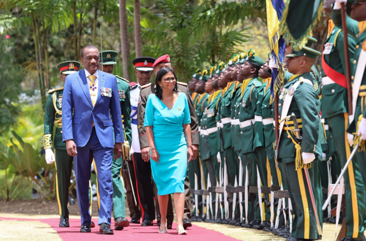 Presidenta (E) Delcy Rodríguez inicia agenda de este lunes en Barbados y es recibida por el jefe de Estado, Jeffrey Bostic