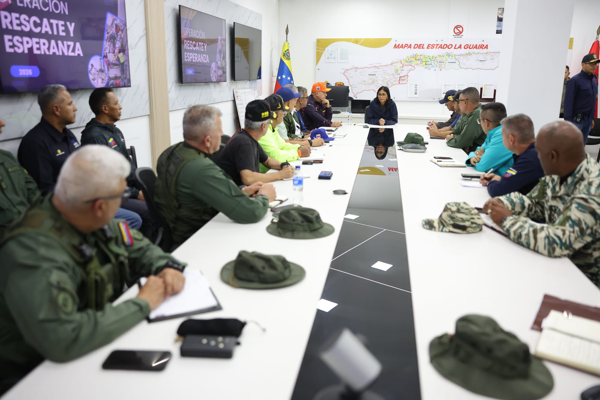 Presidenta (E) activa planes de atención inmediata en La Guaira tras sismos