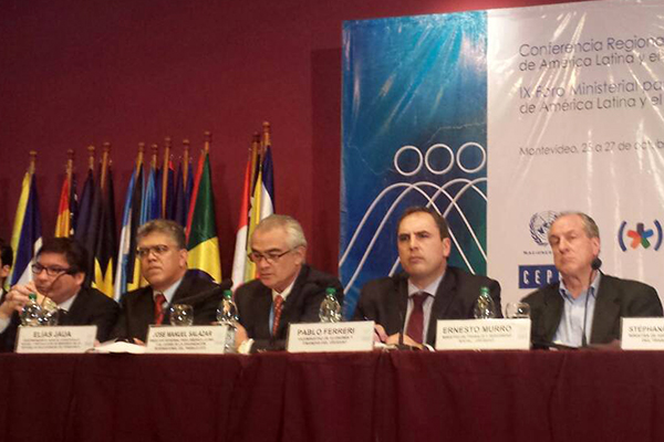 Ministro Elias Jaua: Venezuela ha logrado garantizar 22 años de educación y salud pública y gratuita