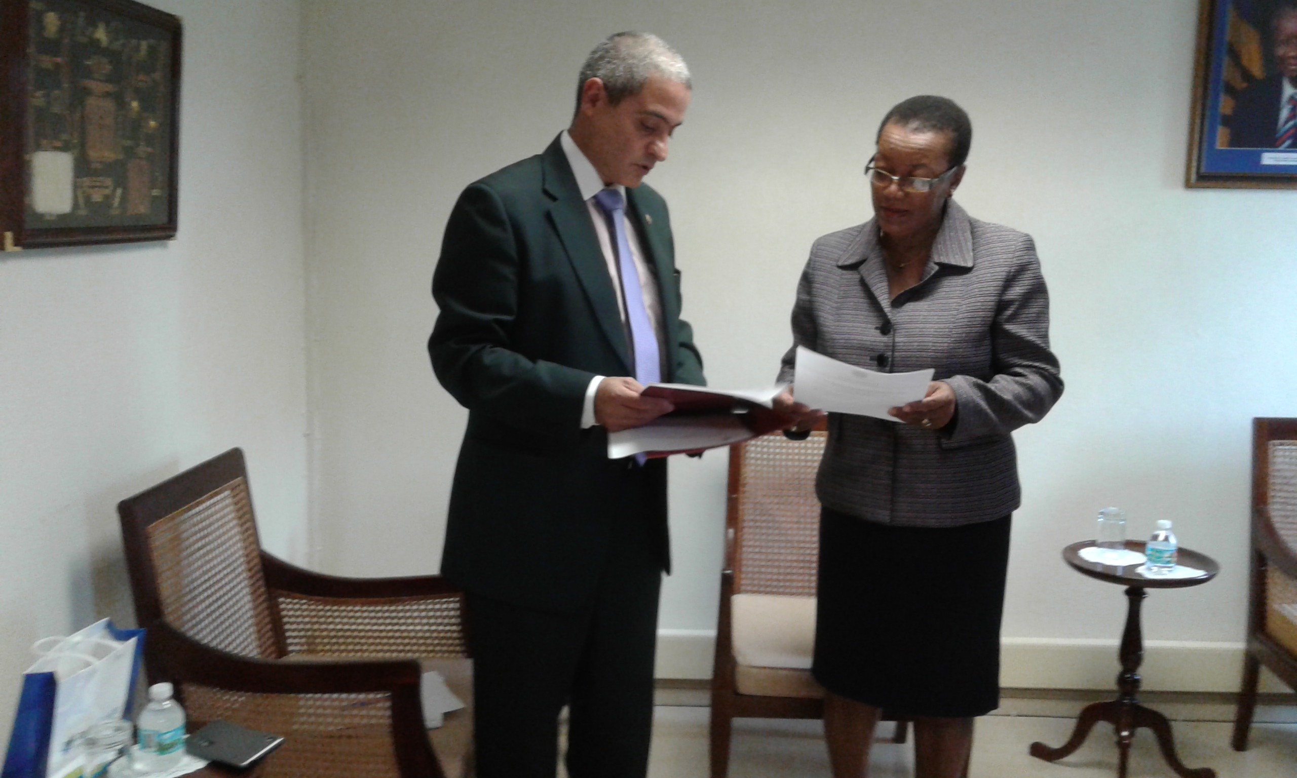 48 años de relaciones diplomáticas entre Barbados y la República Bolivariana de Venezuela.