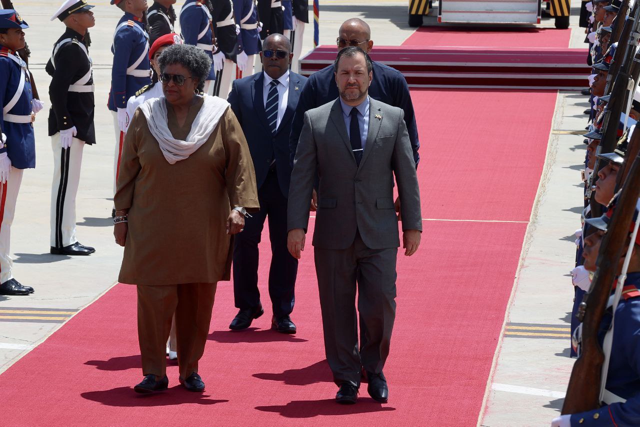 Primera Ministra de Barbados Mia Mottley arriba a Venezuela en visita oficial