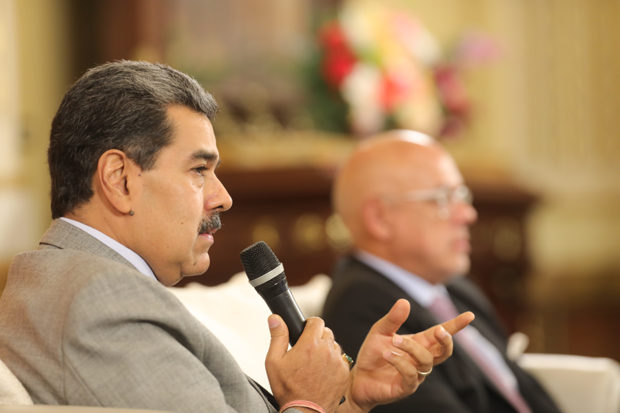 Presidente saluda aprobación de preguntas del referéndum