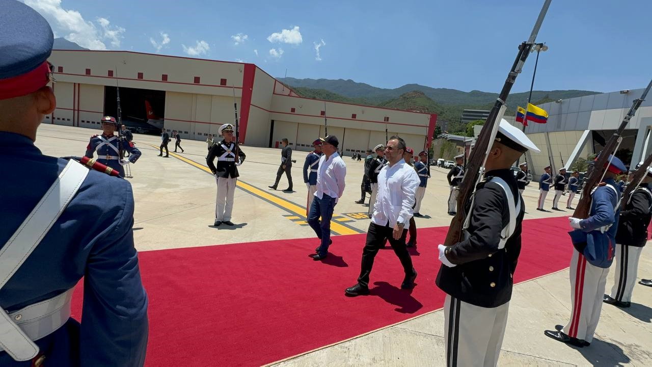 Canciller Yván Gil despidió al Presidente Gustavo Petro