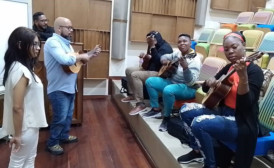 Músicos de Santa Lucía avanzan en seminario organizado por El Sistema