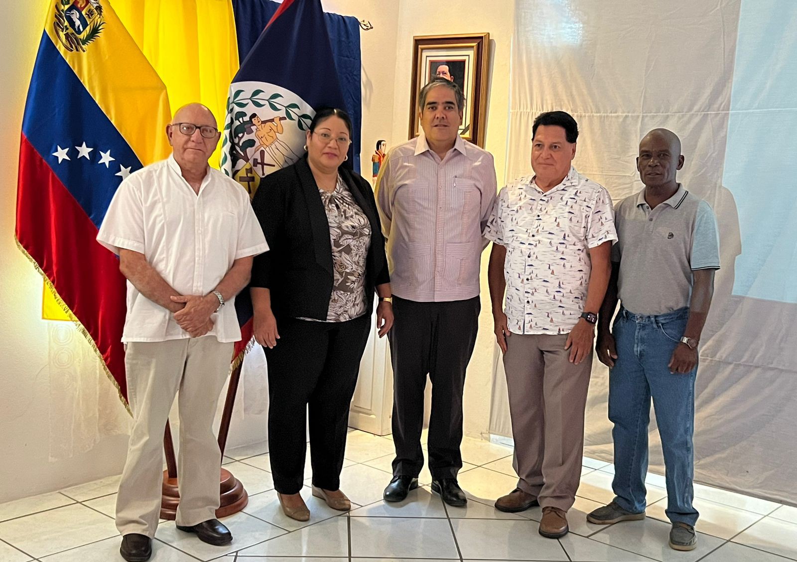 Embajador en Belice dicta ponencia sobre sistema electoral venezolano
