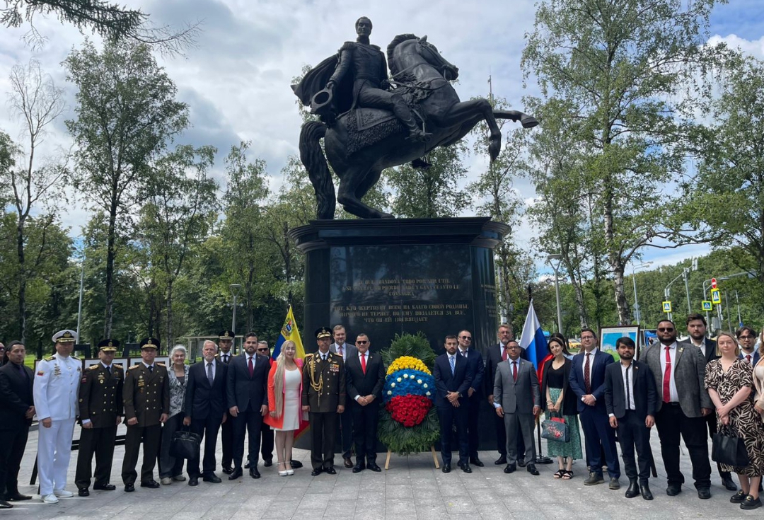 En Moscú se celebró la estrategia exitosa trazada por Simón Bolívar en Carabobo