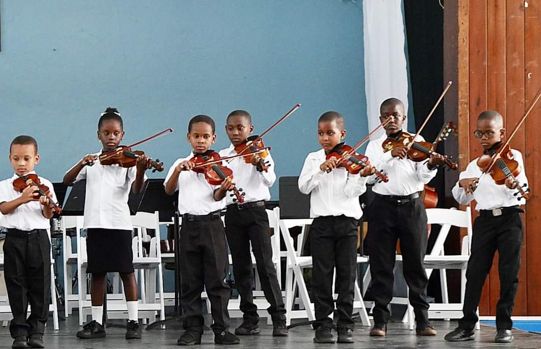 Embajada en Santa Lucía organizó recital musical en Semana del Caribe