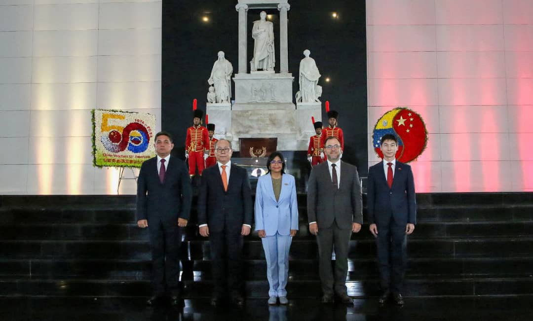 Venezuela y China ratifican lazos amistad ante el Libertador Simón Bolívar