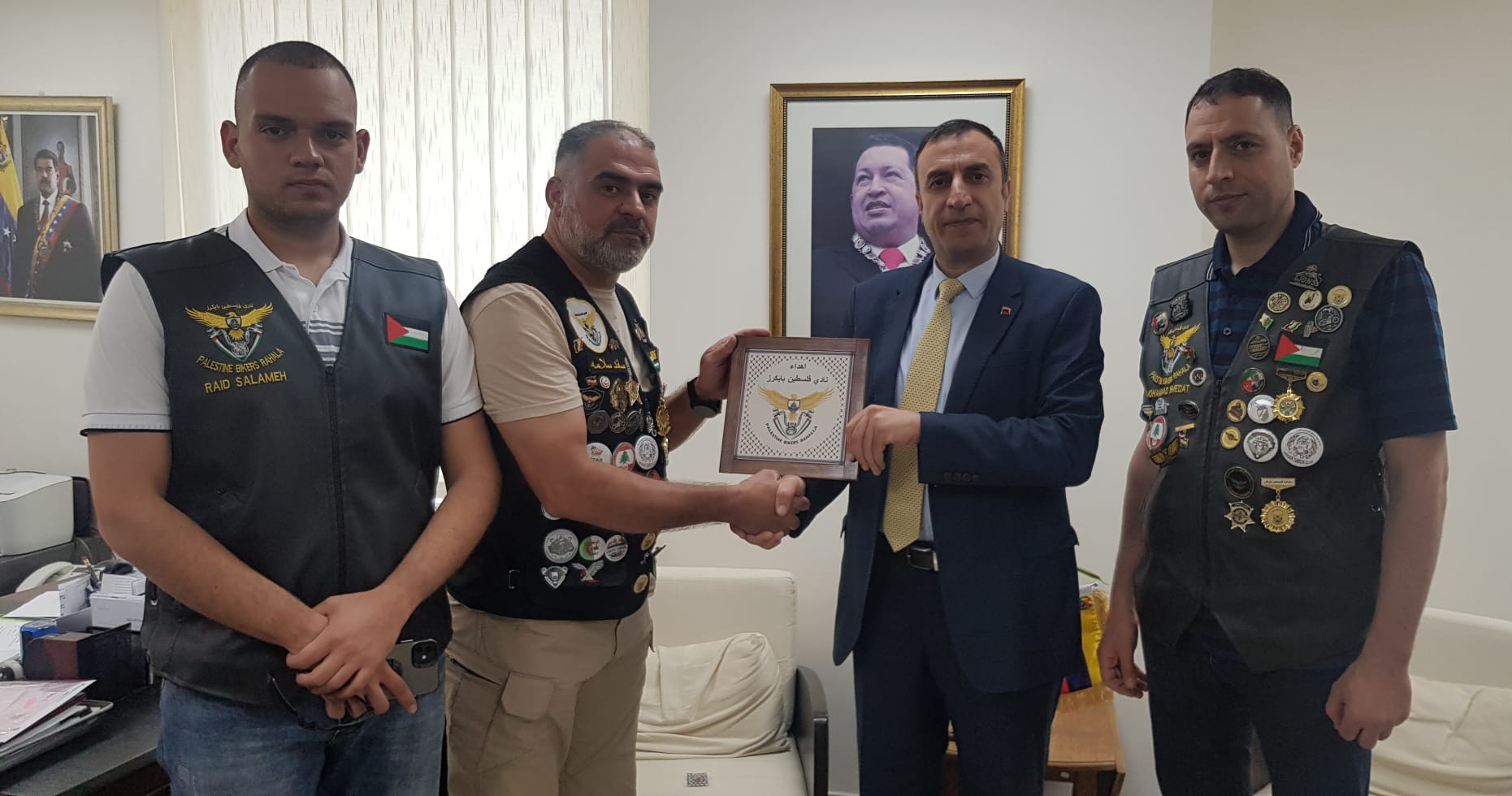Embajador de Venezuela se reúne con Grupo de Viajeros Moto Club Palestina