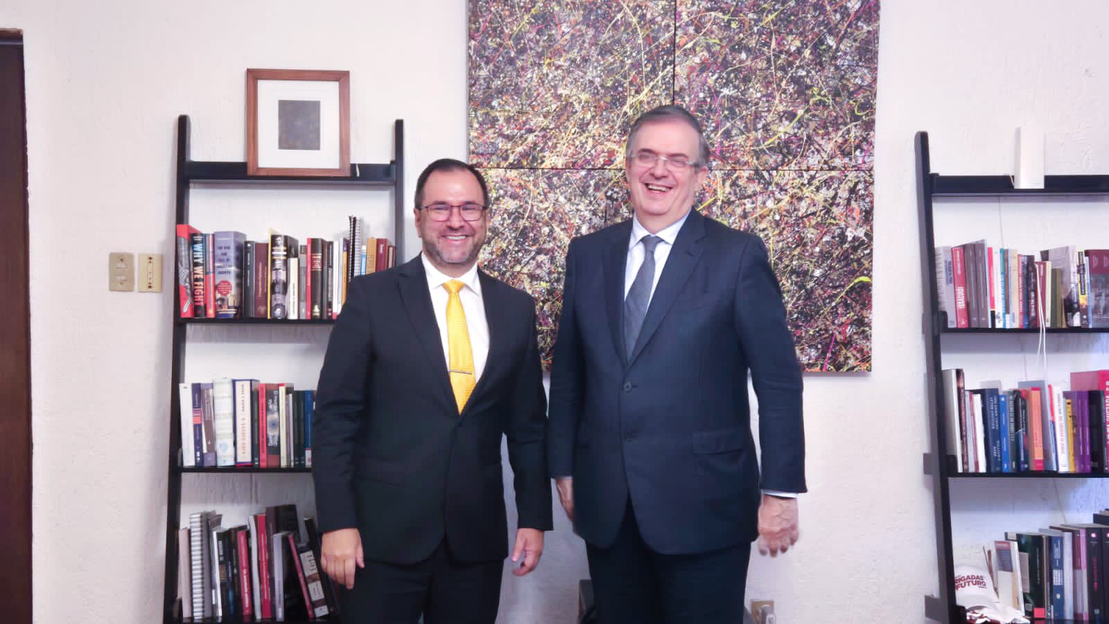 Canciller Yván Gil se reúne en México con próximo Secretario de Economía