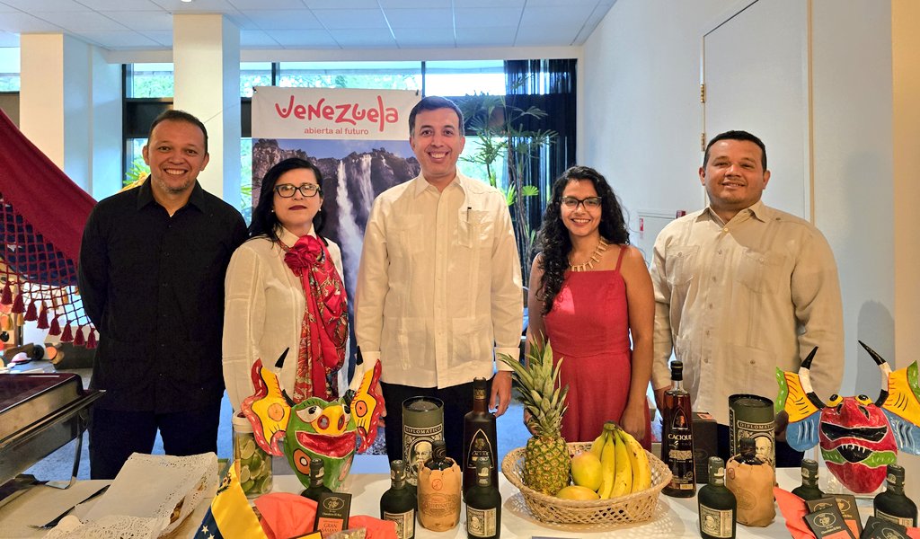 Con muestra de sabores y música, Venezuela celebra su independencia en La Haya