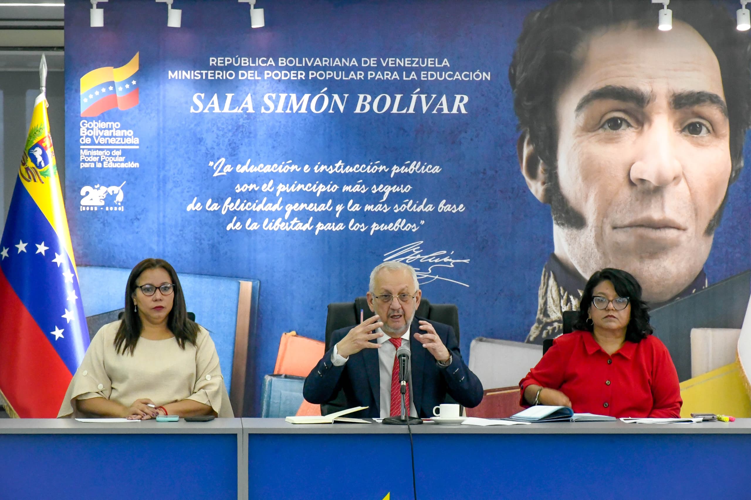 Misiones de Venezuela en el exterior conocen modalidad de Bachillerato Virtual