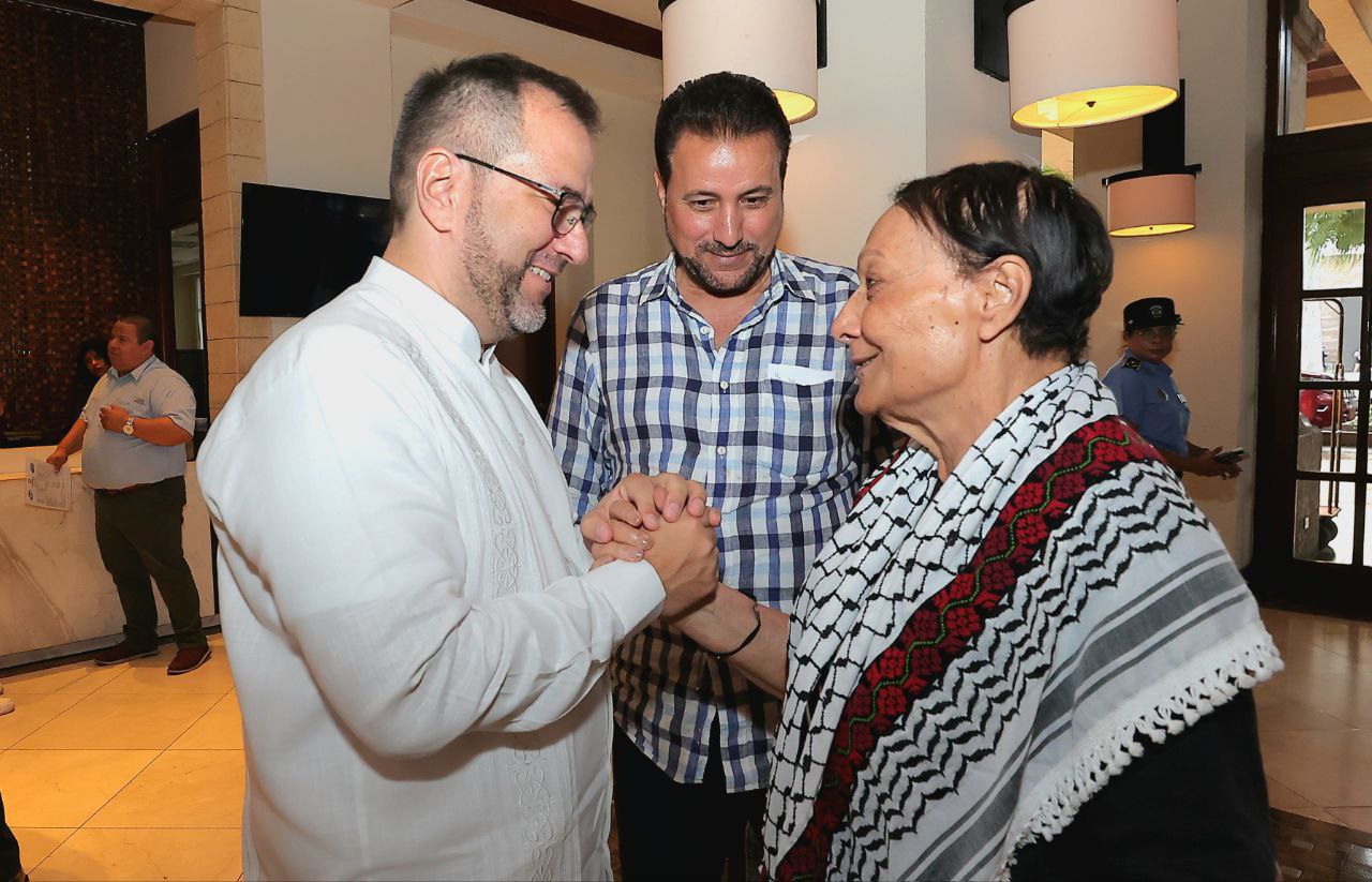 Canciller Yván Gil sostiene encuentro con Leila Khaled en Nicaragua