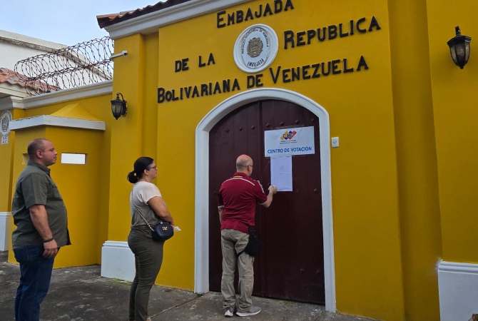 Venezolanos comenzaron a votar en Nicaragua para elegir Presidente
