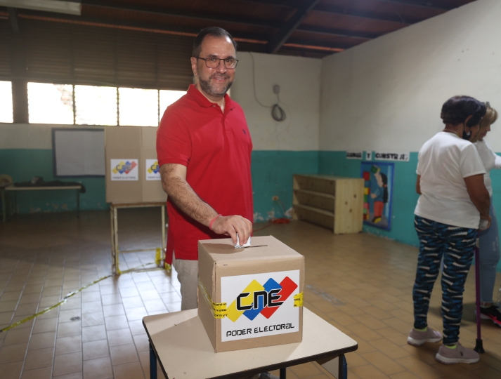 Canciller Yván Gil: Estamos viendo una gran fiesta electoral