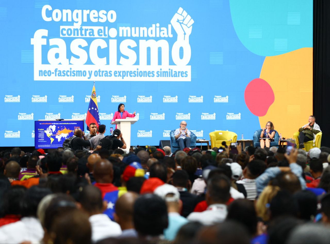 Vicepresidenta Delcy Rodríguez instala Congreso Mundial contra el Fascismo