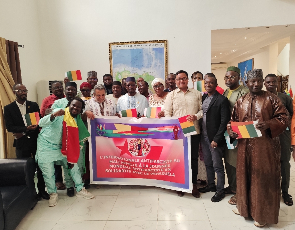 Embajada en Mali realizó primer foro para conformar Internacional Antifascista