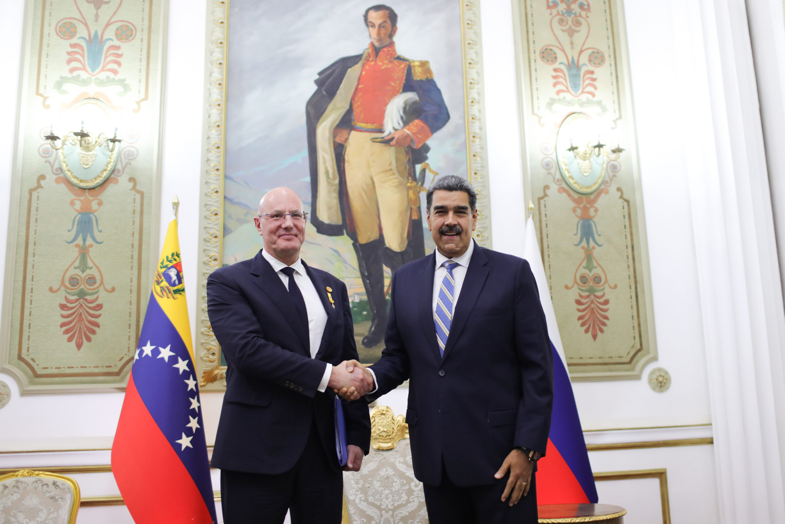 Maduro lidera reunión de la Comisión Intergubernamental de Alto Nivel