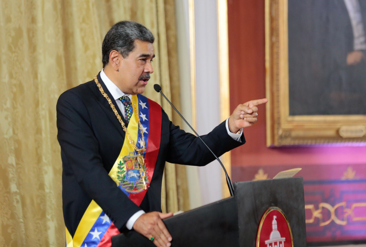 Presidente: Constitución garantiza un Estado democrático de derecho y justicia