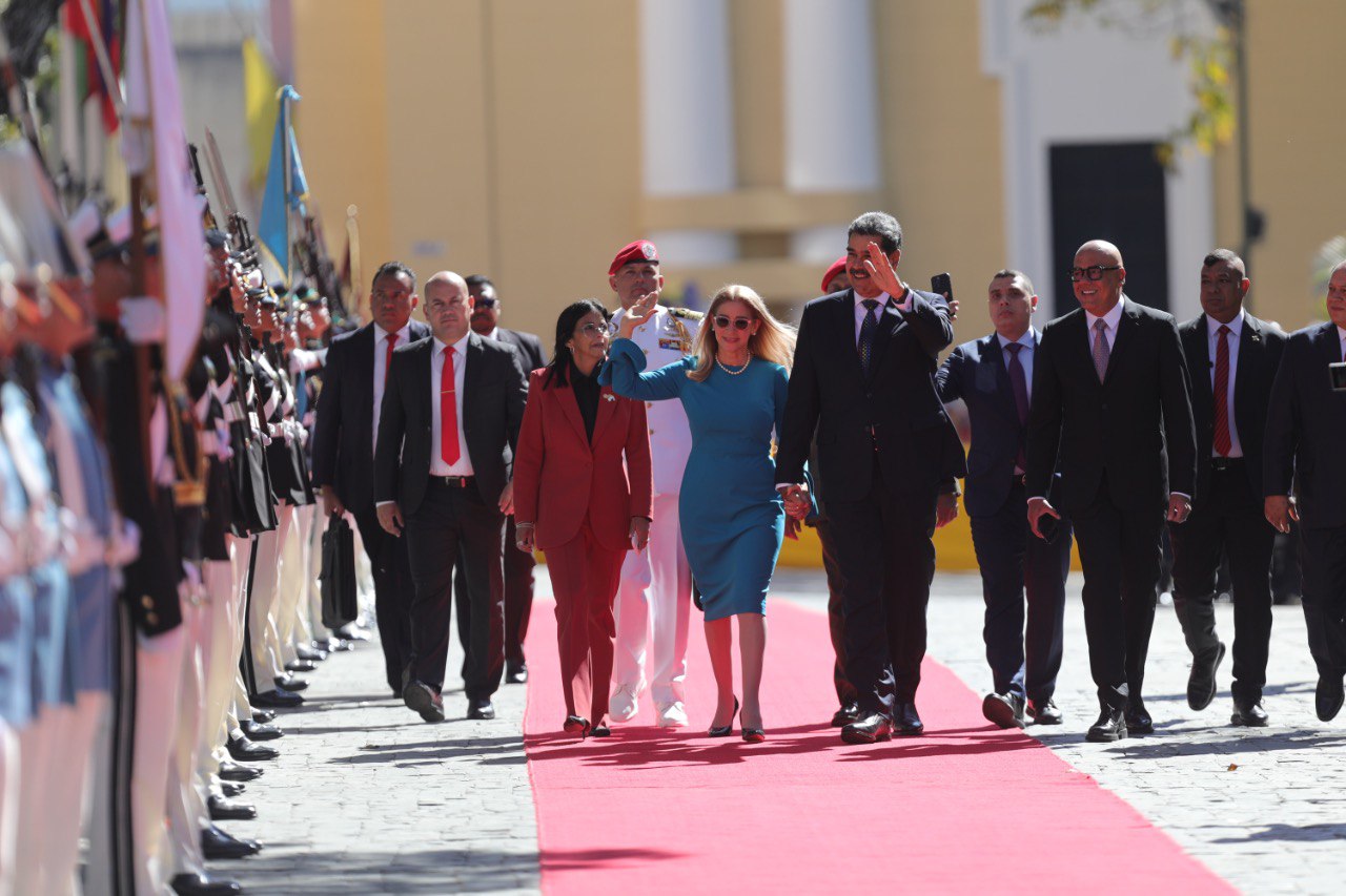 Jefe de Estado Nicolás Maduro toma posesión de su tercer periodo presidencial