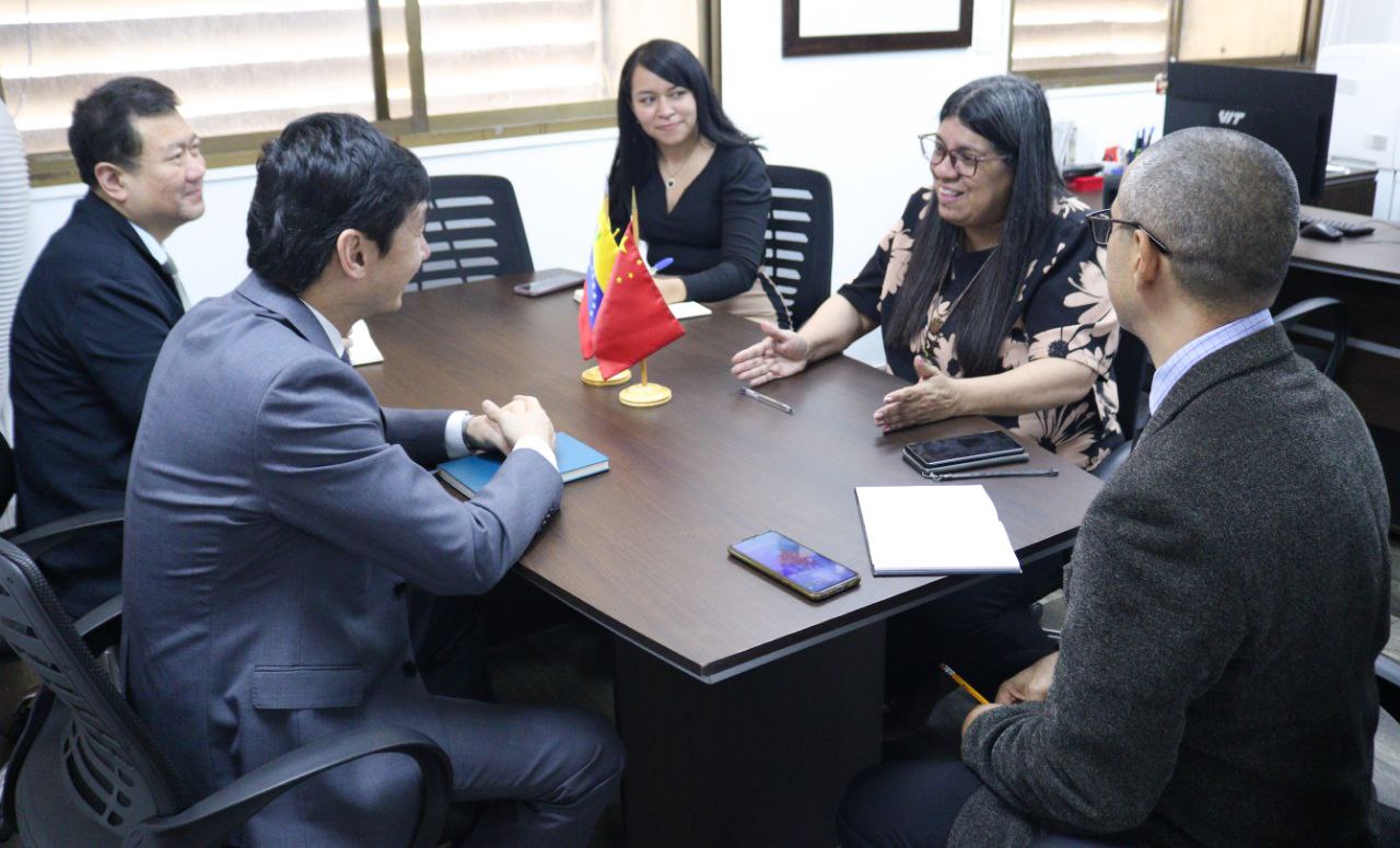 Venezuela y China evalúan incorporación de las 7T a sus relaciones bilaterales