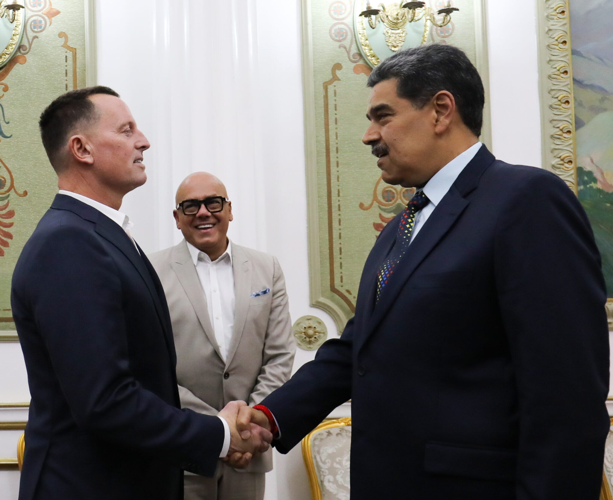 Presidente Maduro recibe a enviado especial de Trump y plantea "agenda cero"