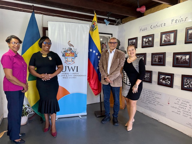 Embajada en San Vicente y las Granadinas propone plan de trabajo con universidad