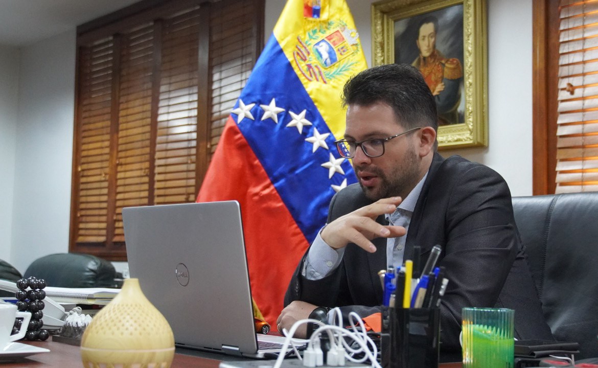 Venezuela y Bolivia fortalecen lazos aéreos en diálogo virtual entre autoridades