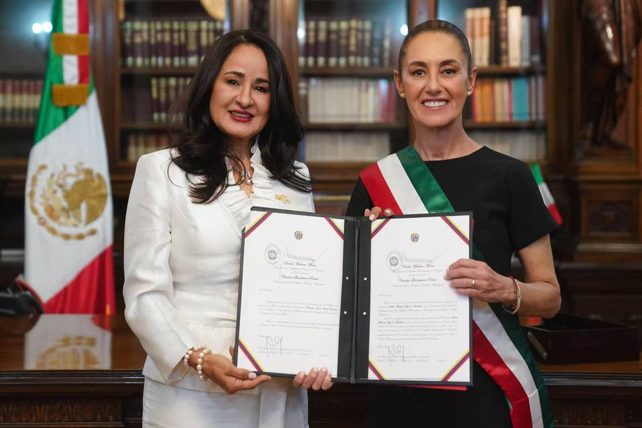 Presidenta Sheinbaum de México recibe Cartas Credenciales de Embajadora de Venezuela