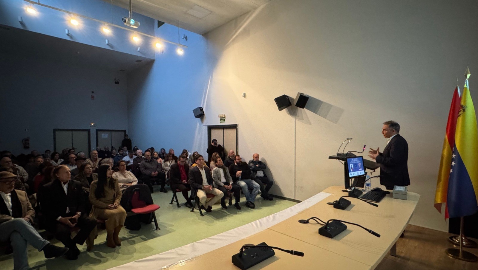 La solidaridad se vuelca en Madrid en apoyo al ciclo de cine venezolano