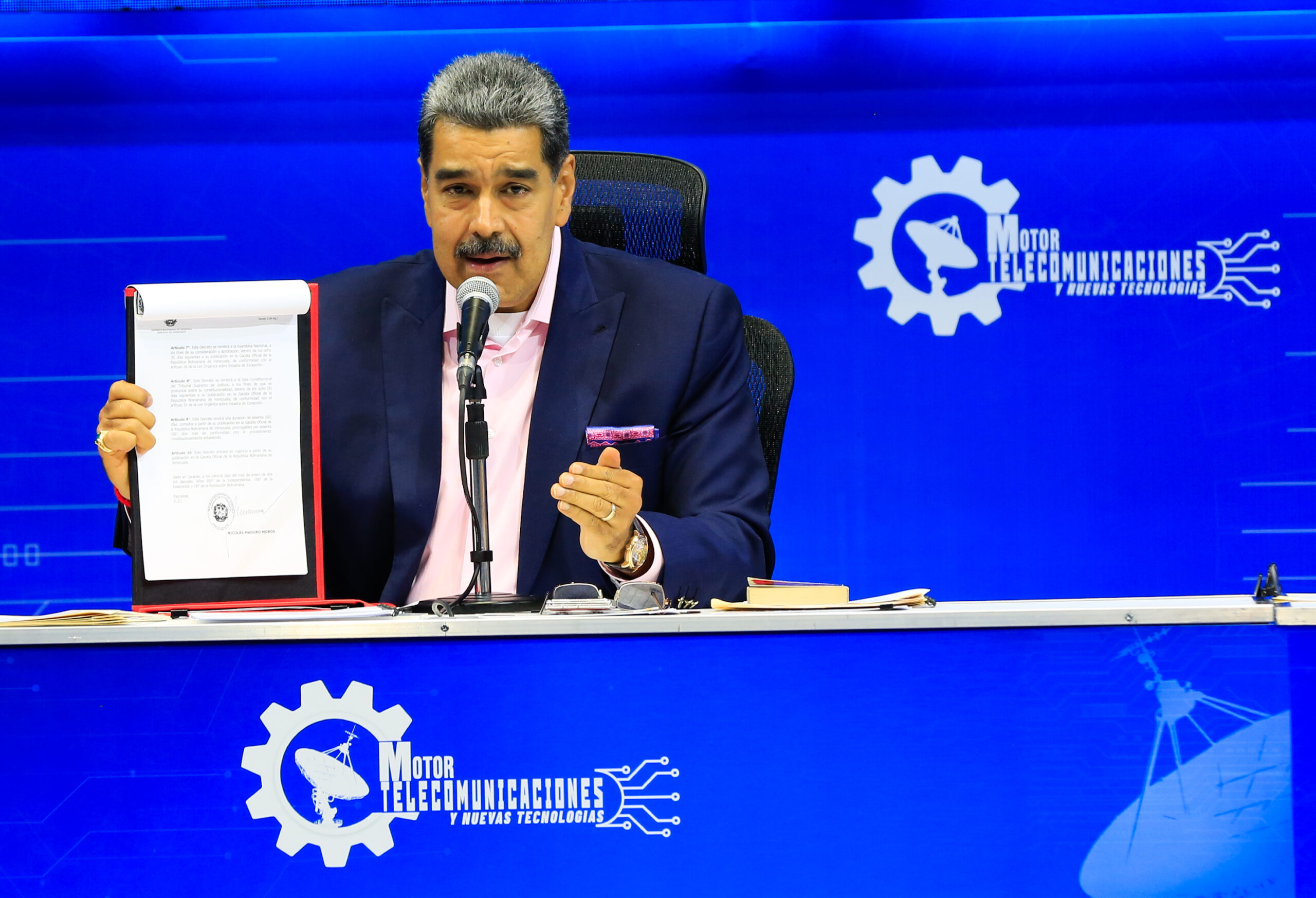 Decreto de Emergencia Económica protege al pueblo ante la guerra comercial global