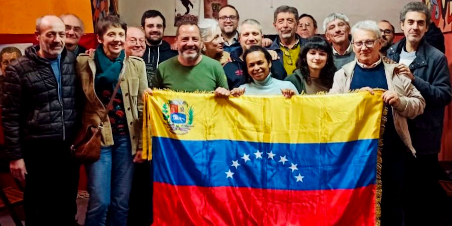 Nápoles: Encuentro de Solidaridad con la Revolución Bolivariana “Todo 11 tiene su 13”