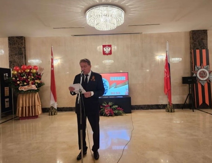 Embajadora en Singapur participa en conmemoración rusa del 80° aniversario de la Victoria en Gran Guerra Patria