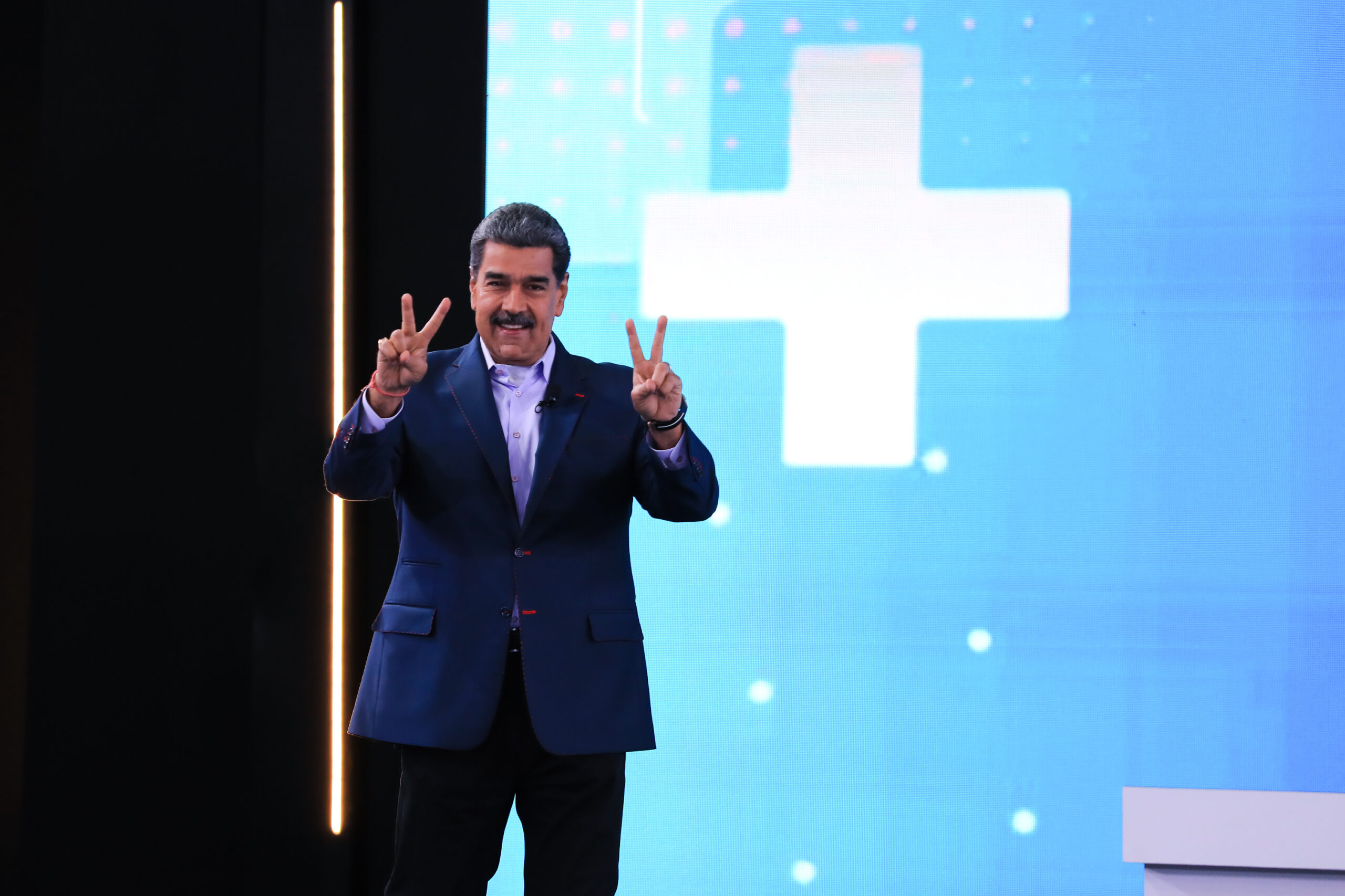Venezuela avanza hacia un mundo nuevo, abierto al diálogo y a la cooperación internacional
