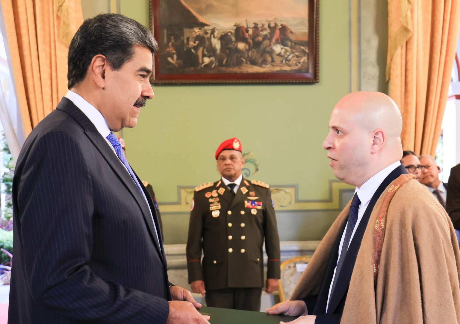 Jefe de Estado recibe cartas credenciales del nuevo embajador de Argelia