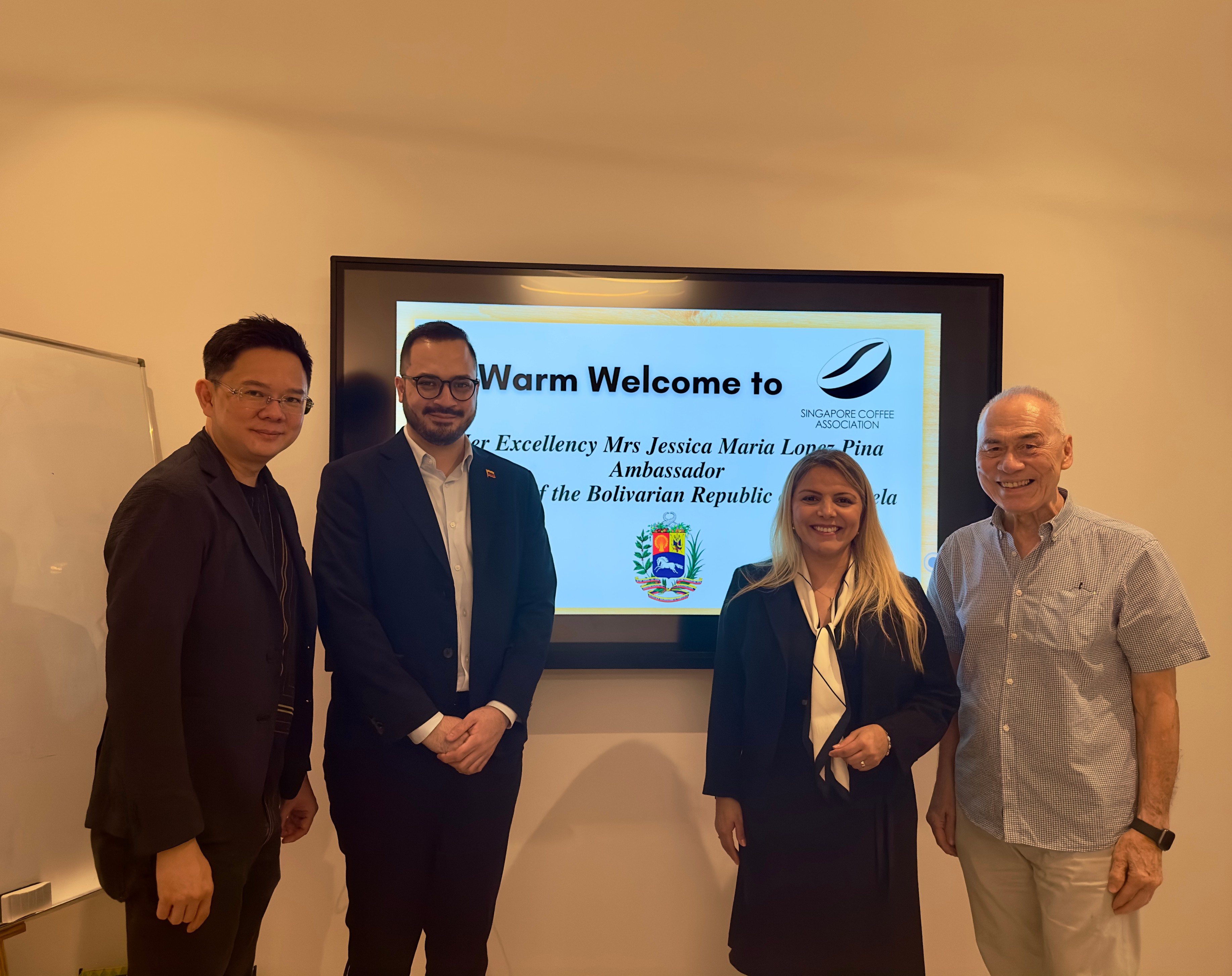 Embajadora visita Singapore Coffee Association y destaca renacimiento del café venezolano