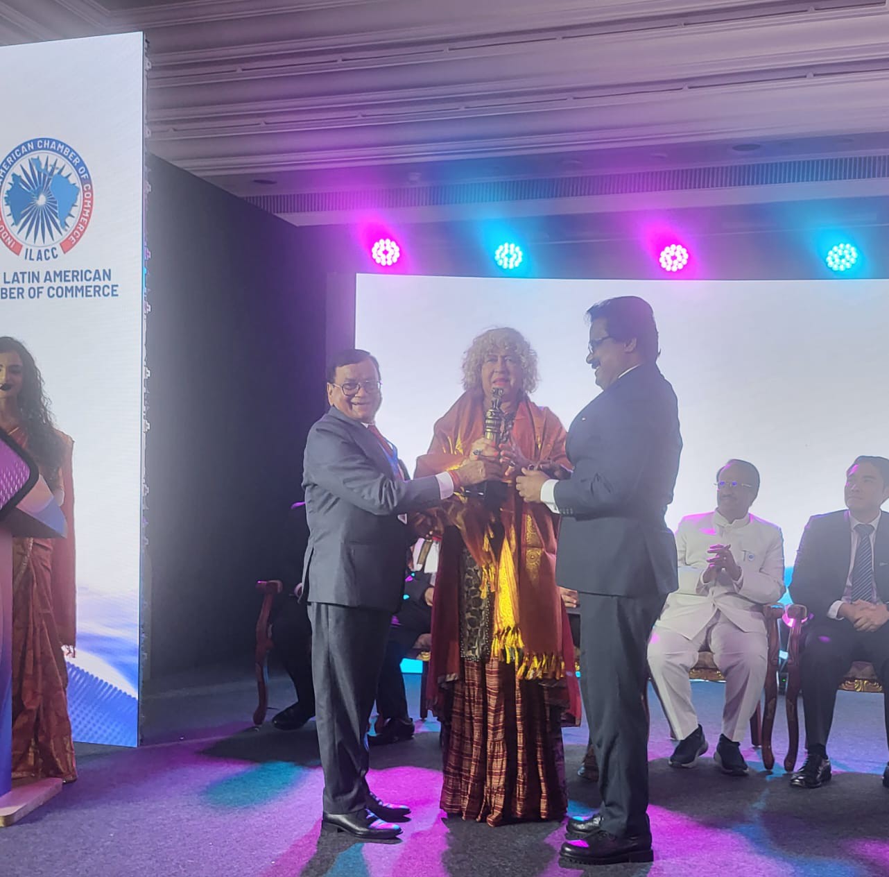 Venezuela destaca en Cónclave de Comercio de la Red Indo Latina 2025