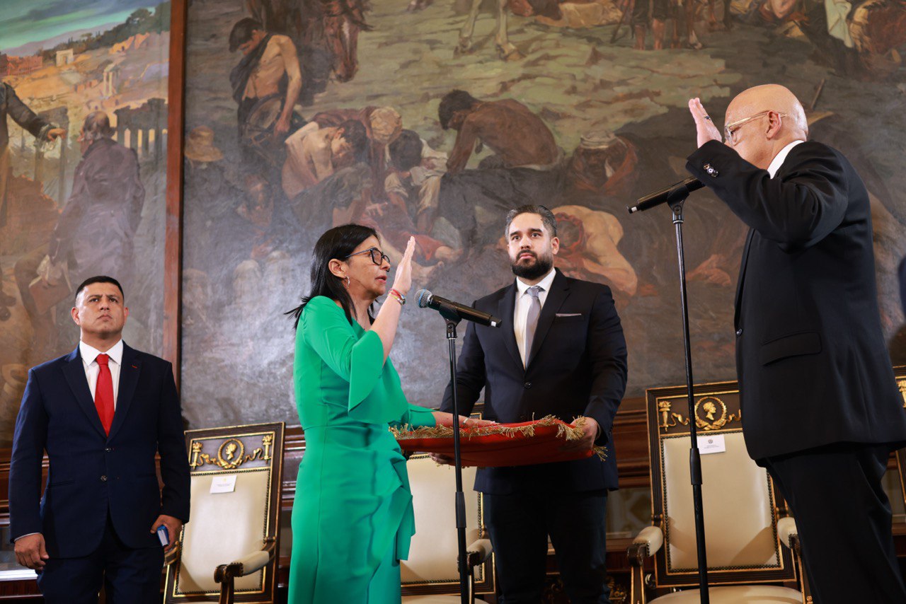 Delcy Rodríguez asume como Presidenta Encargada de Venezuela