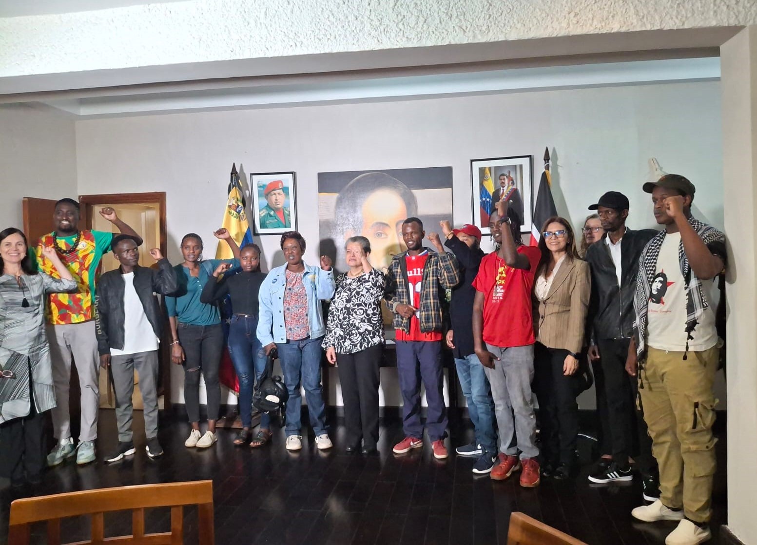 Embajada en Kenia apertura Libro de Condolencias en honor a combatientes caídos en defensa de la soberanía de Venezuela