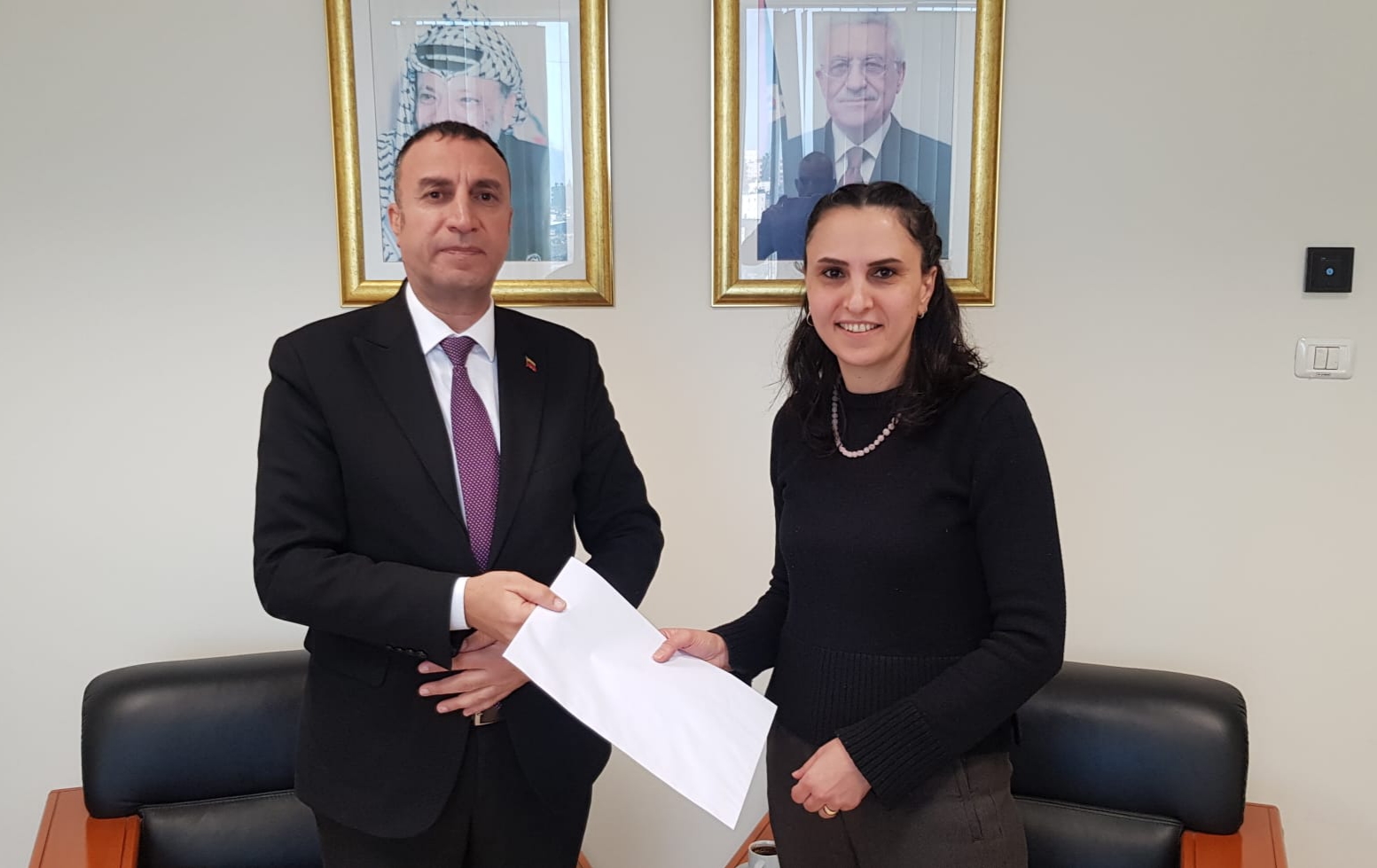 Embajada de Venezuela se reúne con Ministerio de Asuntos Exteriores y Expatriados de Palestina