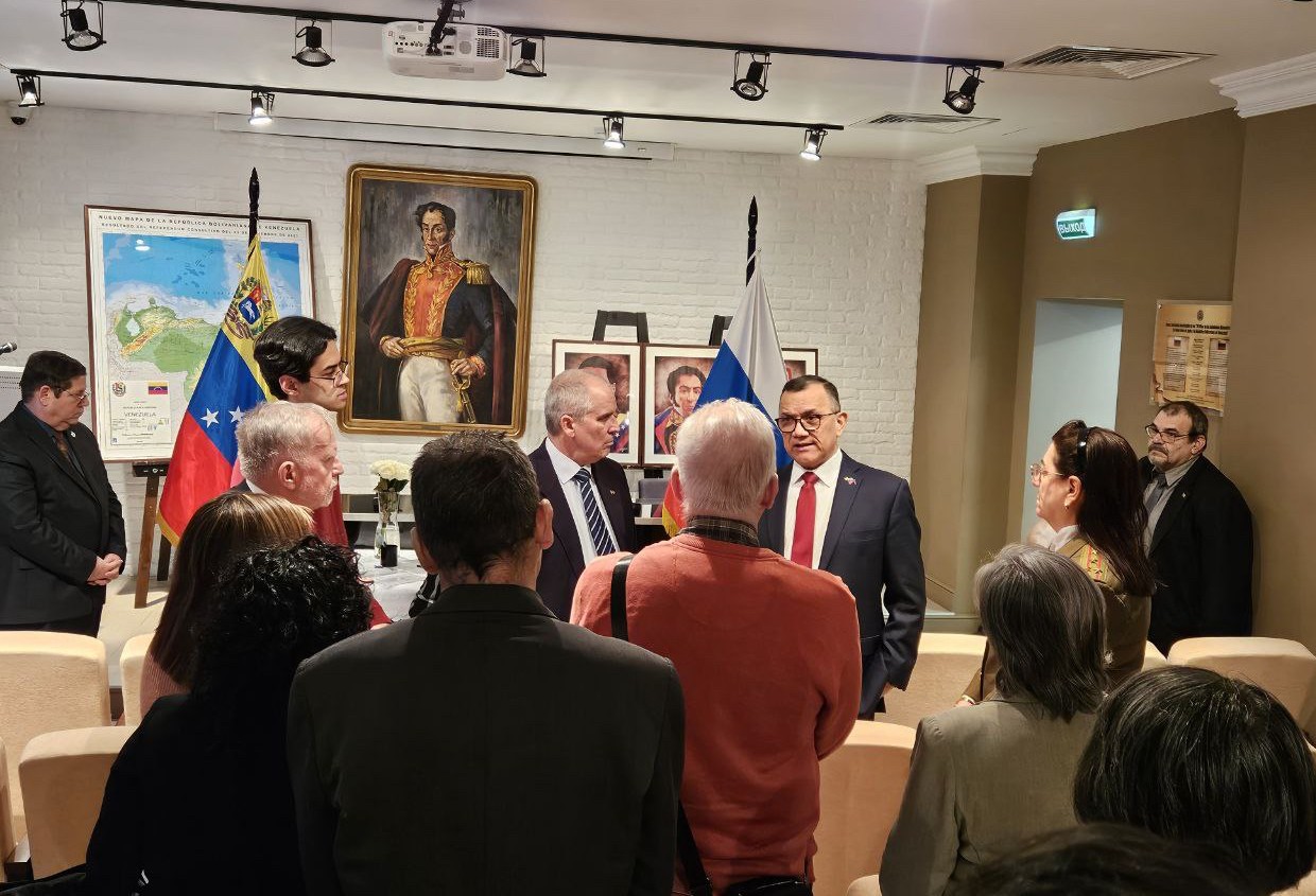Asistencia masiva de representantes diplomáticos en solidaridad con Venezuela en Rusia