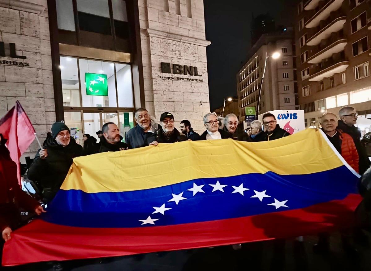 Nápoles: Movimiento #BringThemBack ocupa las calles exigiendo liberación de pareja presidencial de Venezuela