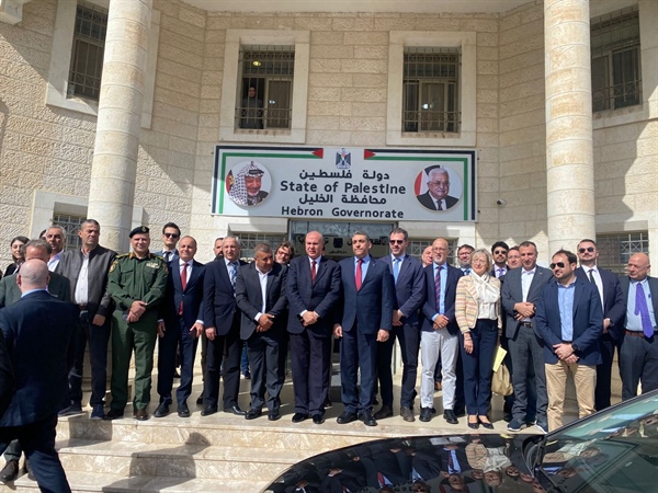 Embajada de Venezuela participa en visita de excursión a ciudad palestina de Hebrón