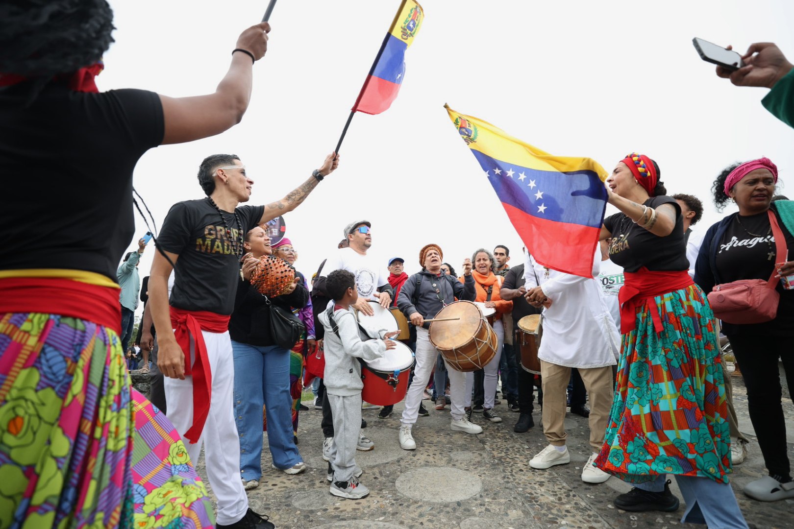 Pueblos indígenas y movimientos sociales invocan fuerza ancestral en el Waraira Repano por liberación del Presidente Maduro y Cilia Flores