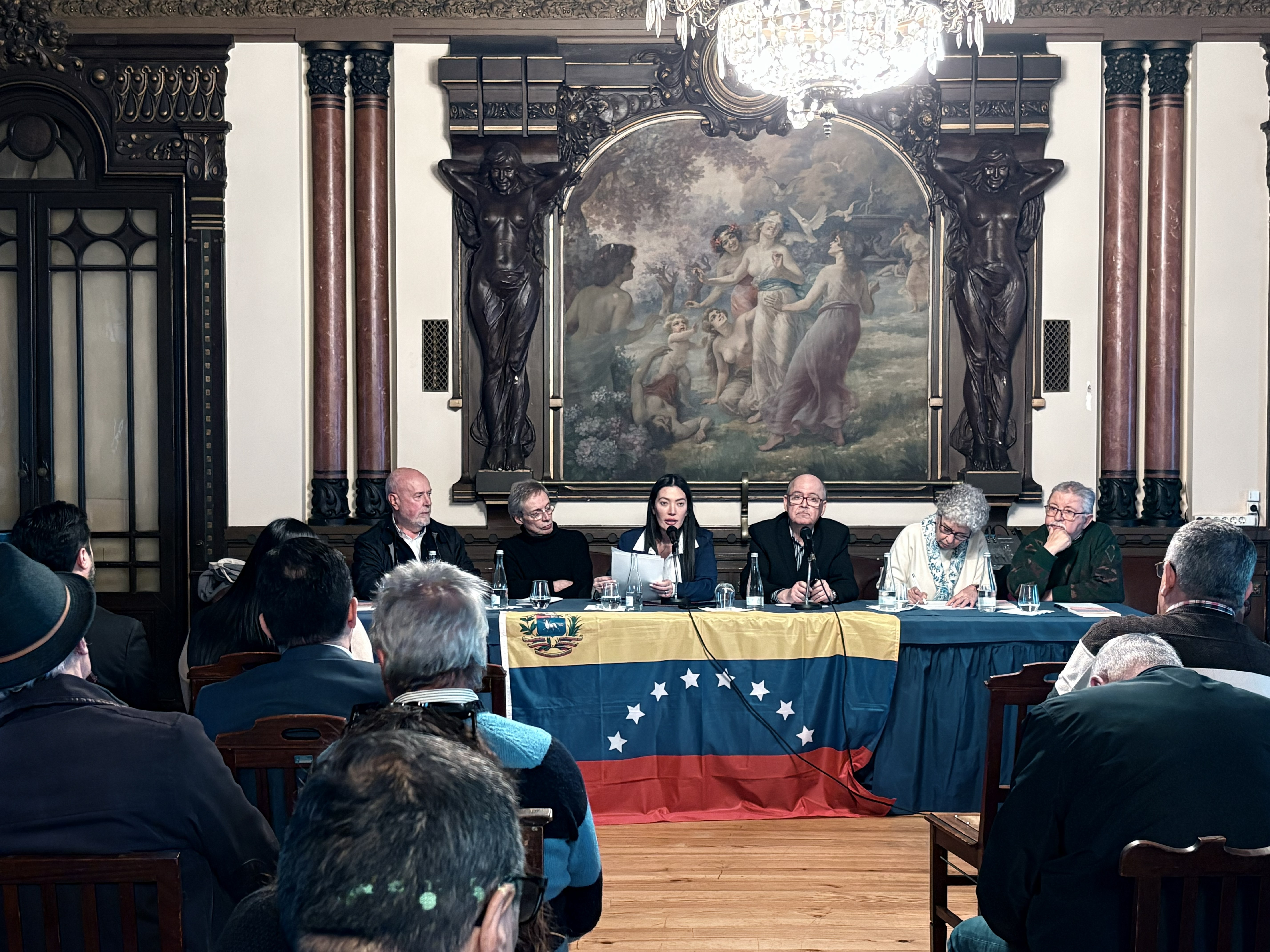 Presentan en Lisboa “Venezuela, la montaña por encima de las nubes: Una Hipótesis de Crónica”
