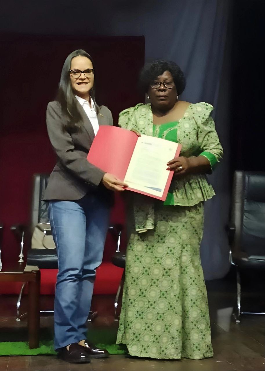 Instituto Simón Bolívar felicita a Liga Angoleña de Amistad, Solidaridad y Paz por su 47.° aniversario