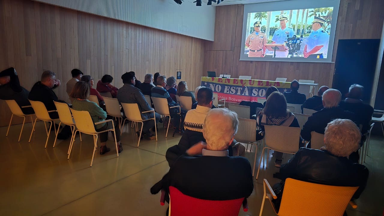 Cine y solidaridad en Barcelona: Asamblea Bolivariana presentó «La Batalla de los Puentes» del cónsul Carlos Azpúrua
